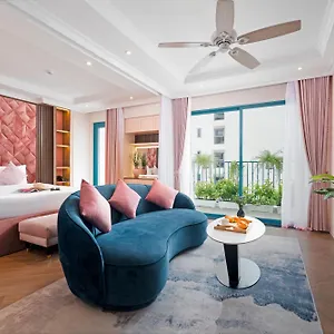 Pavillon Boutique & Hotel Nha Trang