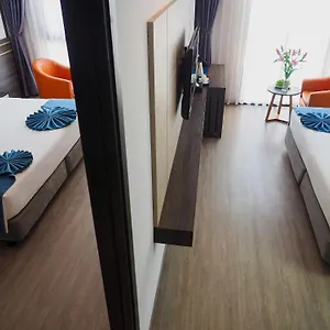 Отель Seana ****