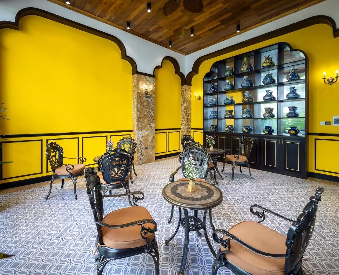 Charming Beauty Hotel Da Nang