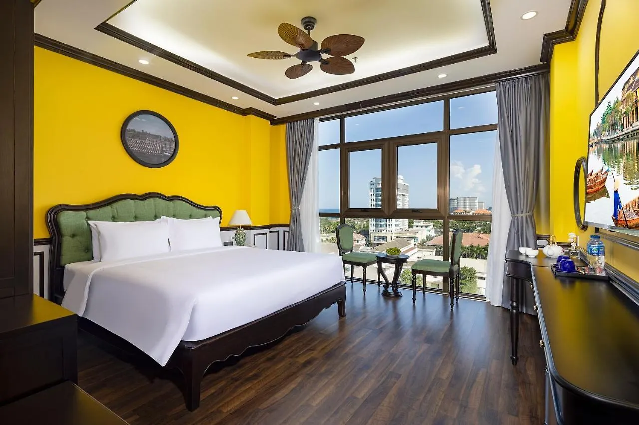 Charming Beauty Hotel Da Nang 3*,