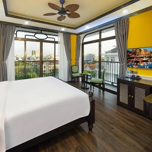 Charming Beauty Hotel Da Nang 3*,